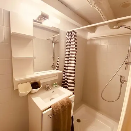 Le Studio Sympathique Centre De Apartment *